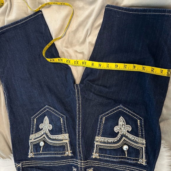 Rock Revival Jean Shorts - Betty Cut - Picture 11 of 16